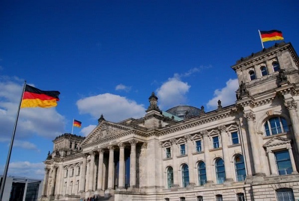 德国反垄断机构下令打击Facebook数据收集